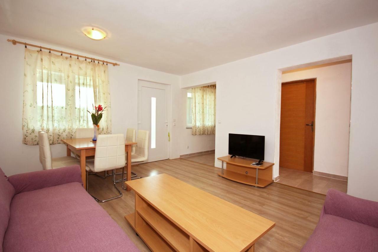 Apartmani Bradaric プーラ エクステリア 写真